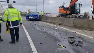 Dodelijk ongeluk met vrachtwagen op Afsluitdijk bij Den Oever