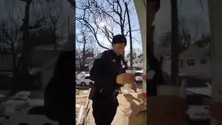 Police deliver the food of the uber driver