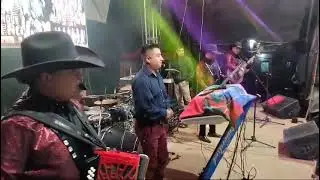 En vivo a mover el bote con nuestros amigos Arranque Norteño  y juventud mixteco