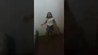 thauany dançando funk combate