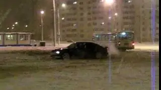 Дрифт Subaru Legacy B4 STI (полный привод)