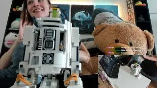 Building R2D2 out of LEGO! (Part 2)