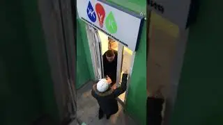 ЖИТЕЛИ ЖК ОСТРОВА В ШОКЕ!!!  ЖУКи ВЫЗВАЛИ ОХРАНУ И НЕ ВПУСКАЮТ......
