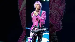 Machine Gun Kelly Electrocuted During Concert !
