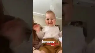 Саша Поснова с дочкой👶👩 Вот так надо на себя в зеркало смотреть 😻😸