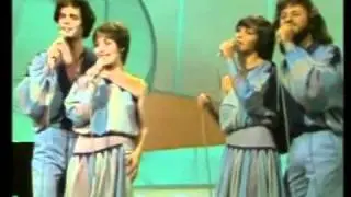 Roger lee at the eurovision in Dublin IRELAND.flv