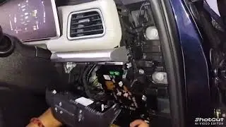Mahindra XUV 700 AX7L Automatic Passenger Compartment fuse box Location 