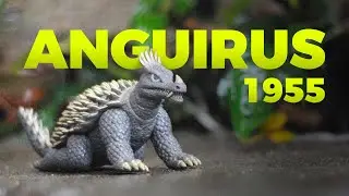 ANGUIRUS 1955 (1990 Vinyl Figure)