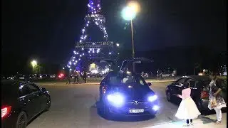 Model X xmas show at Eiffel Tower