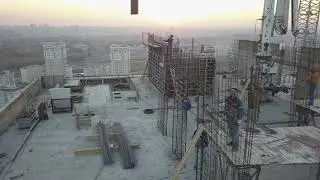HOW THEY BUILD SKYSCRAPERS
