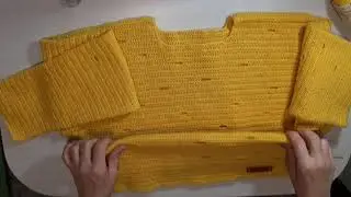 Укороченный свитер крючком.