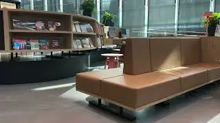 Hollanda'nın Almere Şehrindeki Halk Kütüphanesi