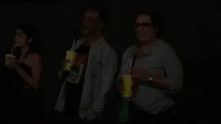 Papa' Youtuber - Carlos Carlin y elenco sorprende a publico en sala de cine