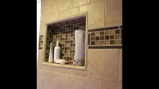 Декоративные ниши в душевой комнате из керамической плитки. Примеры