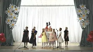 детки поют маме