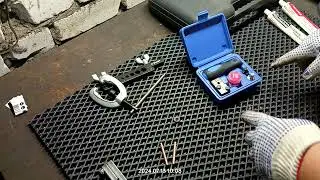 Развальцовщик тормозных трубок.