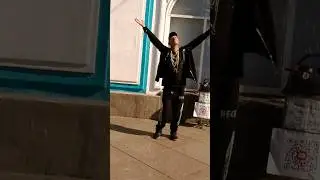 ПИТЕР ♥️ МАЙКЛ ТАНЦУЕТ НА НАБЕРЕЖНОЙ КАНАЛА ГРИБОЕДОВА ♥️