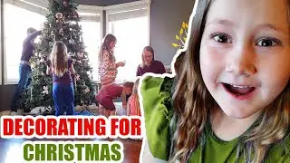 Decorate With Us for Christmas! Putting Up the Lights 