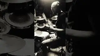 Mid Tempo Double Bass Practice. Its pretty hard :) #drums #practice #drumming #metal #doublebass