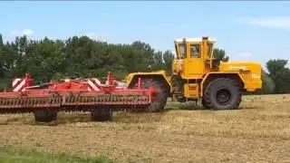 Самый мощный трактор на полях «Кировец»