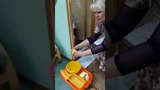 Уборка дома.Мытье и натирание зеркала.