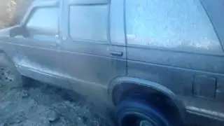 Hot Chick Stuck Hard Revving Mud Hole