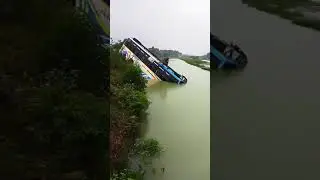 Bus accident 😱