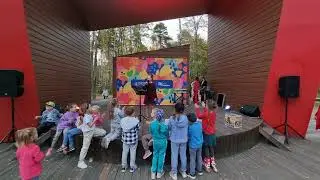 Василиса Гусарова (9 лет) - Чудо-муравей (Сл. и муз. Инессы и Антона Гусаровых)