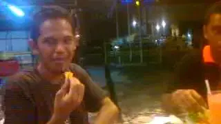 makan di ampangan..
