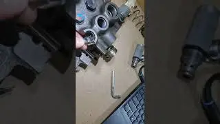 Hydraulic Control Valve Cutaway HYDRAULICS FLUID POWER BASICS PART THREE