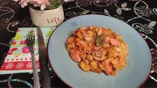 Тушеная капуста с картошкой и сосисками
