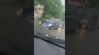 В Мелитополе сильнейший ливень затопил город