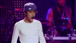 Justin Bieber singing One less lonely girl live performance