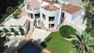 Villa en venta en Jávea con vistas al mar.