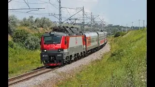 Электровоз ЭП20-002 с поездом № 11 Анапа-Москва