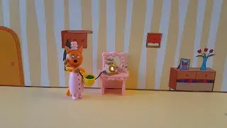 Три кота Балуются телефоном