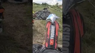 ЗВЕЗДА ПРОШЛА СТАДИОН💪🏻 лес не выдержала #enduro #гонка #всевэндуро #bike #zuumav #moto #shorts