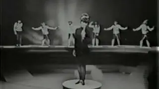 Donna Loren sings 