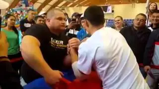 68килограммдык  жигит, 130 килолук жигитти талкалады)))