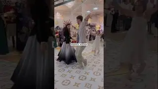 цыгане красиво танцуют лизгинку