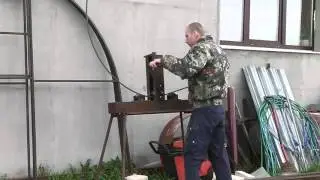 Садовая арка для въющихся растений из арматуры