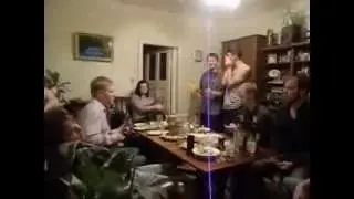 Человек у которого села батарейка(смотреть с 