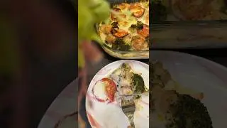 ЗАПЕКАНКА С БРОККОЛИ И КУРИЦЕЙ 🔥 рецепт в комментариях #рецепты #чтоприготовить #обед #ужин #еда