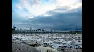 Сброс воды на Камской ГЭС