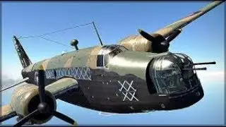 War Thunder gameplay with bomber formation