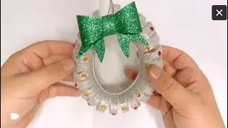 Cómo realizar una bonita corona navideña