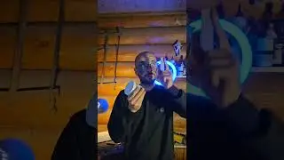 Дерево и материал космический, улучшающий волосы