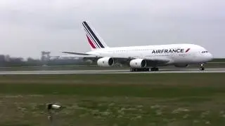 Airfrance a380-800 landing