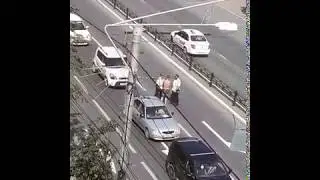 В Калуге мужчина ударил инспектора ДПС