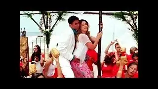 Kareena Kapoor's hot body enjoyed by Akshay